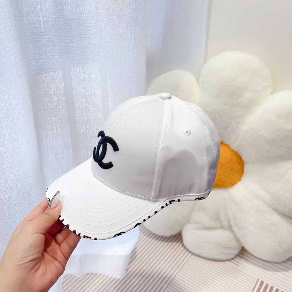 AUTHENTIC CHANEL Hats - Picture 4 of 6